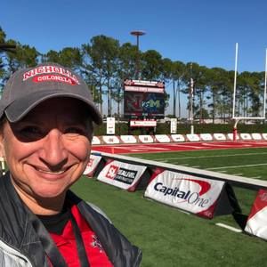 Meet your Posher, Gia